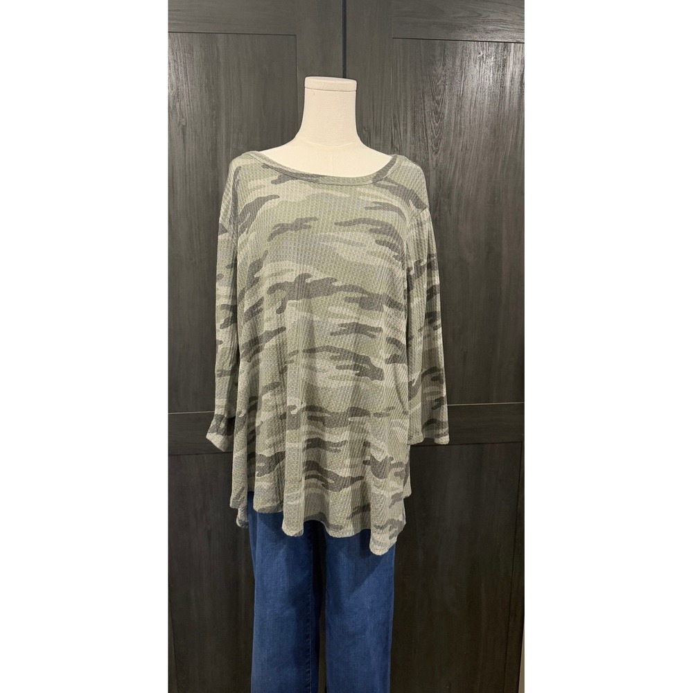 Kim & Cami Womens 2X Camo Waffle Knit Oversized Top 3/4 Sleeve Button Back